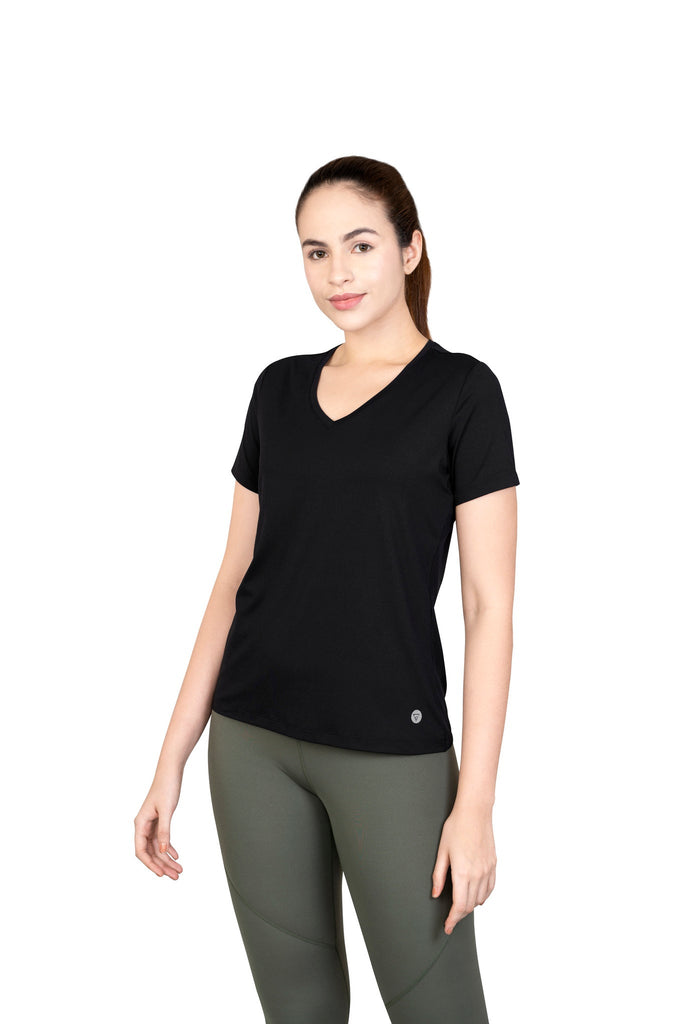 Light weight all day wear v neck tee black